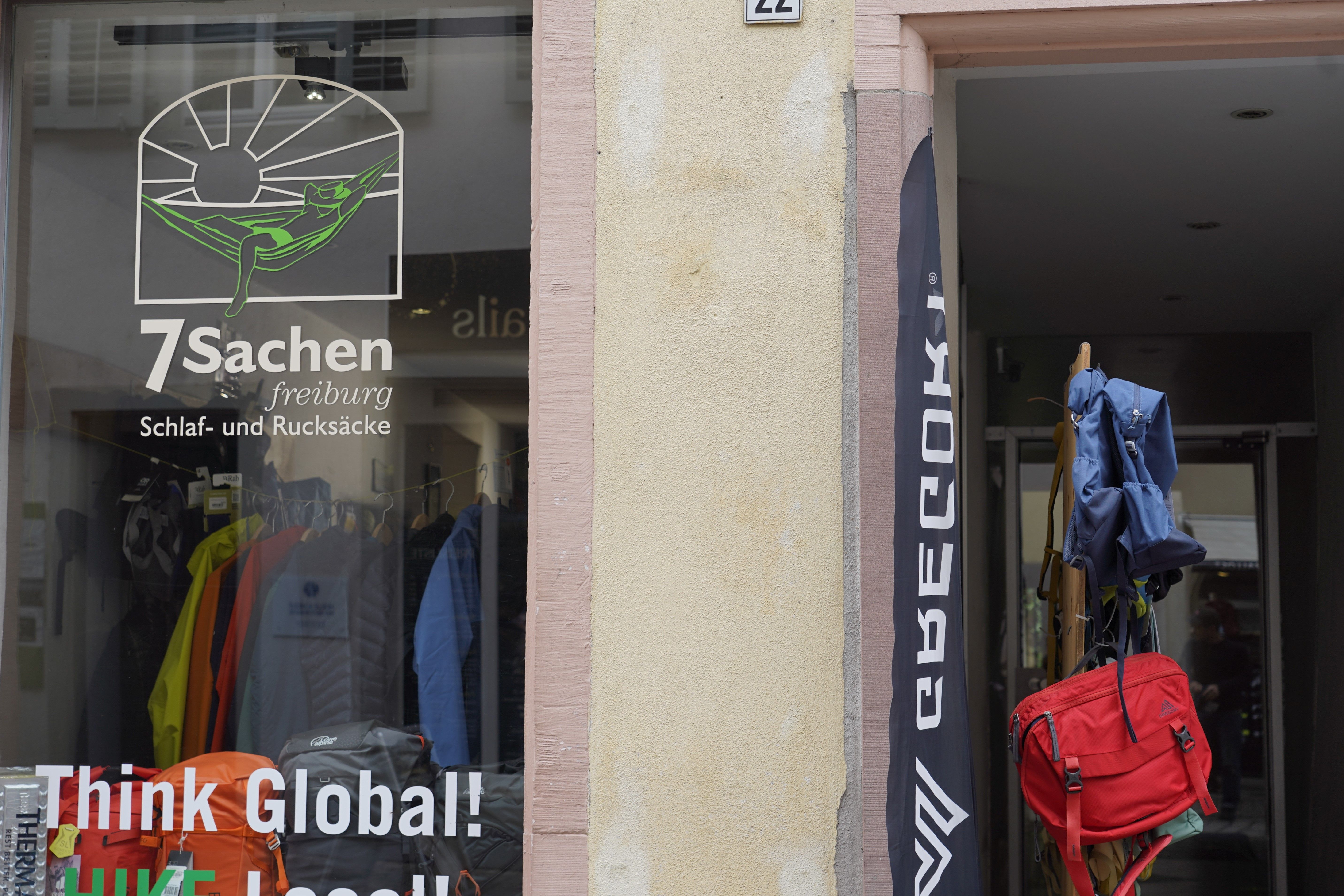 7 Sachen Schlaf- und Rucksäcke