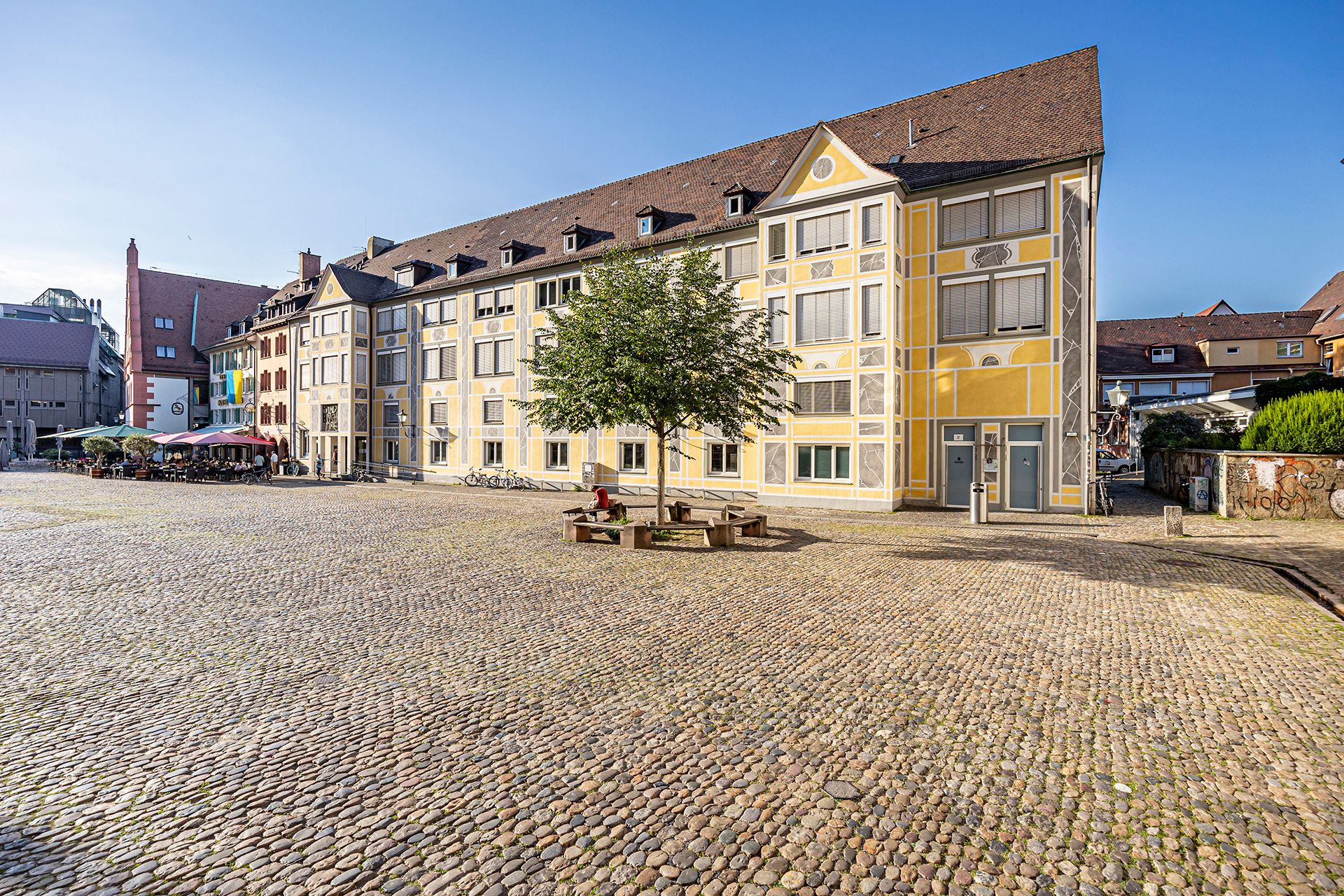Stadtbibliothek Freiburg am Münsterplatz