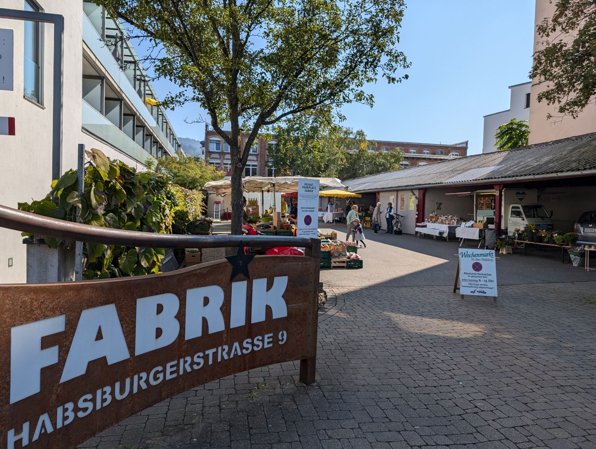 Der Wochenmarkt bei der FABRIK.