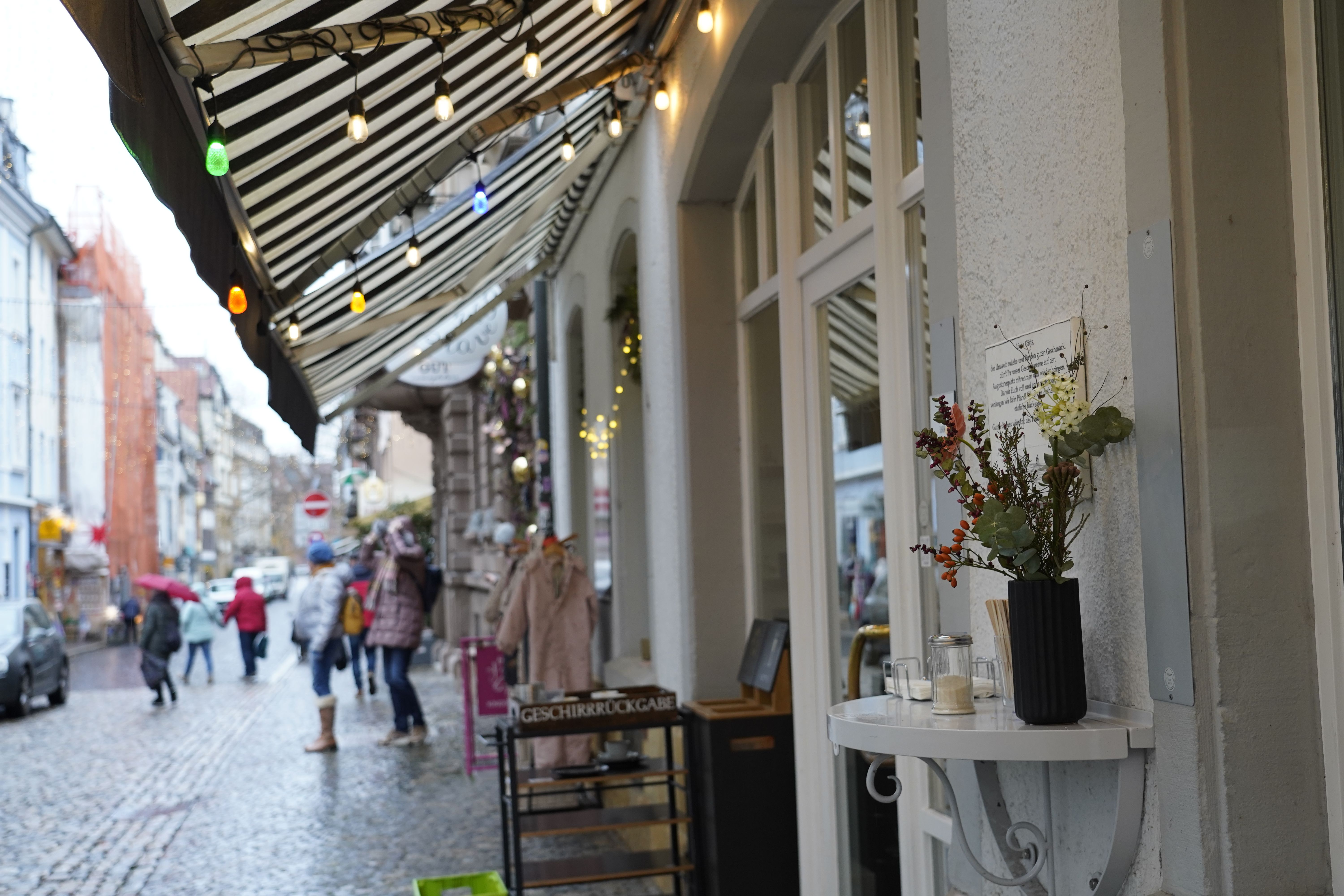 Cafe August in der Gerbeau in Freiburg. 