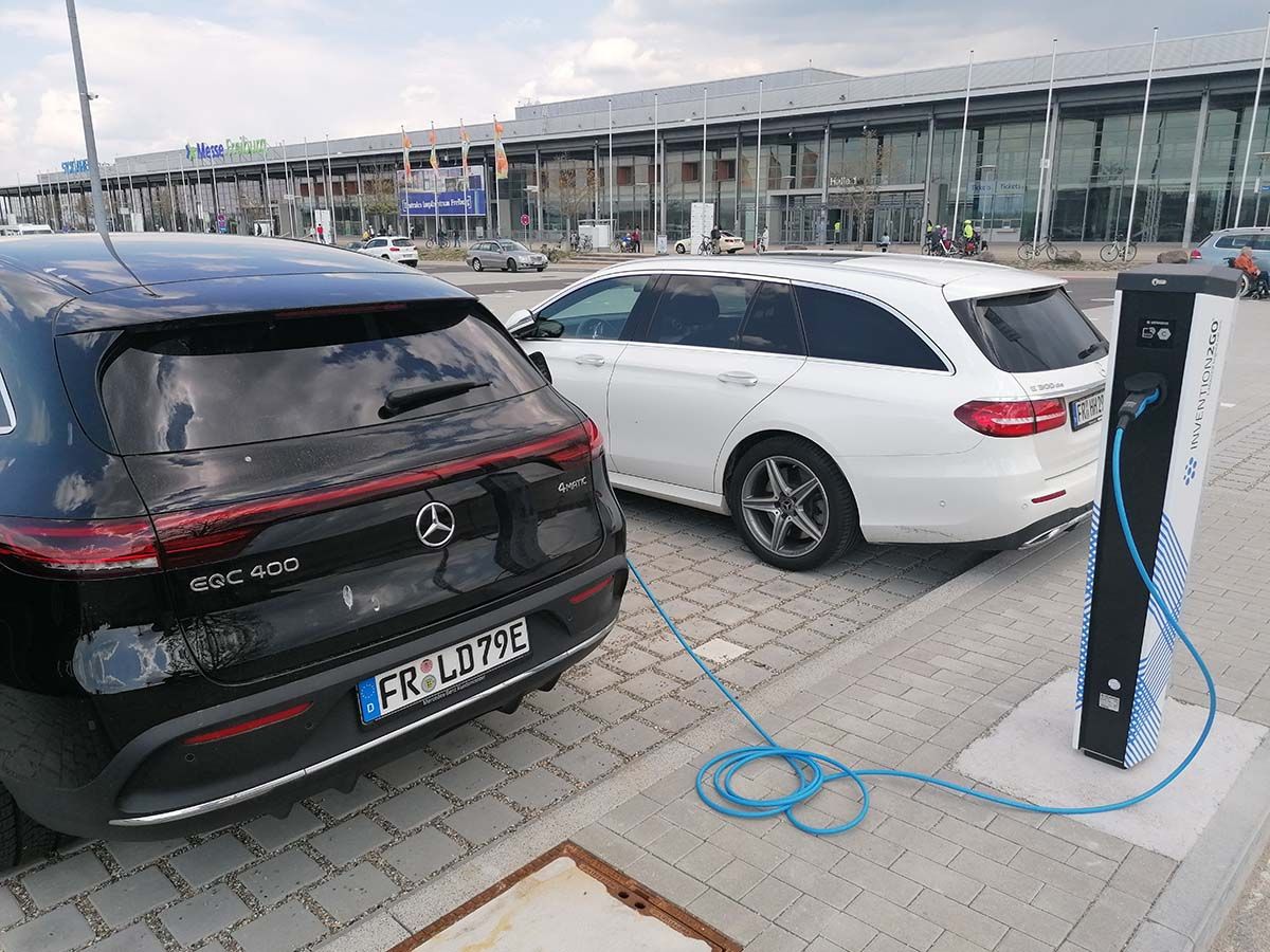 E-Auto Ladesäulen an der Freiburger Messe