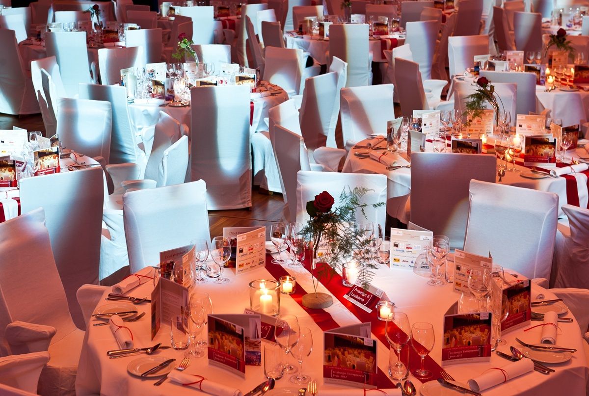 Tische beim Gala Dinner
