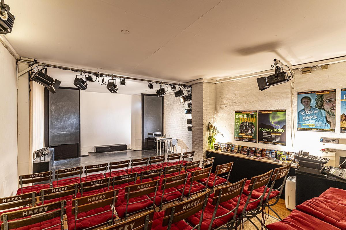 Theater Harrys Depot Saal