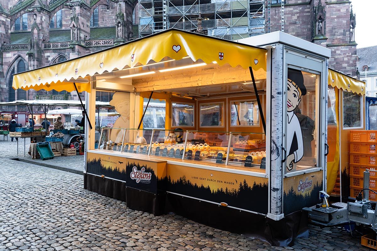 Stefans Käsekuchen Stand am Münstermarkt