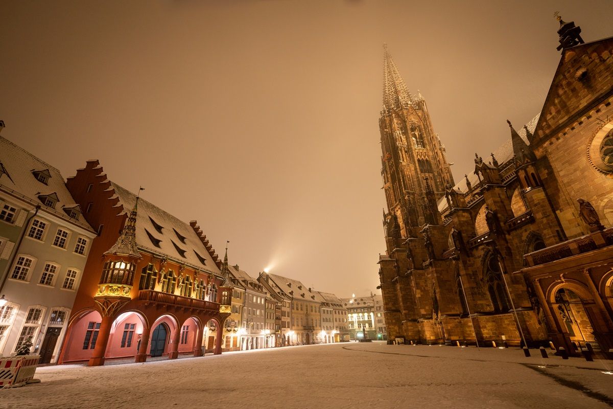 Blick auf das Münster und das historische Kaufhaus